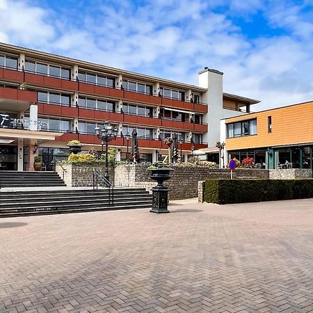 Fletcher Familiehotel De Hunzebergen Exloo Exteriör bild