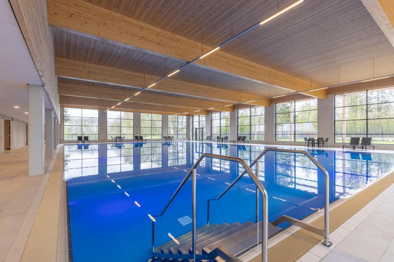 Fletcher Familiehotel De Hunzebergen Exloo Exteriör bild