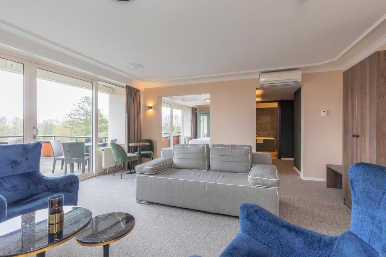 Fletcher Familiehotel De Hunzebergen Exloo Exteriör bild