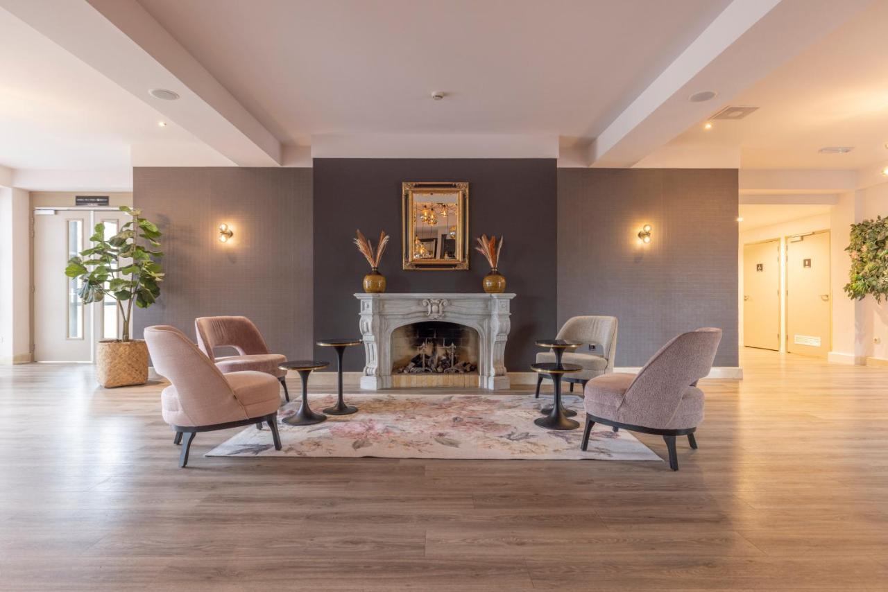 Fletcher Familiehotel De Hunzebergen Exloo Exteriör bild