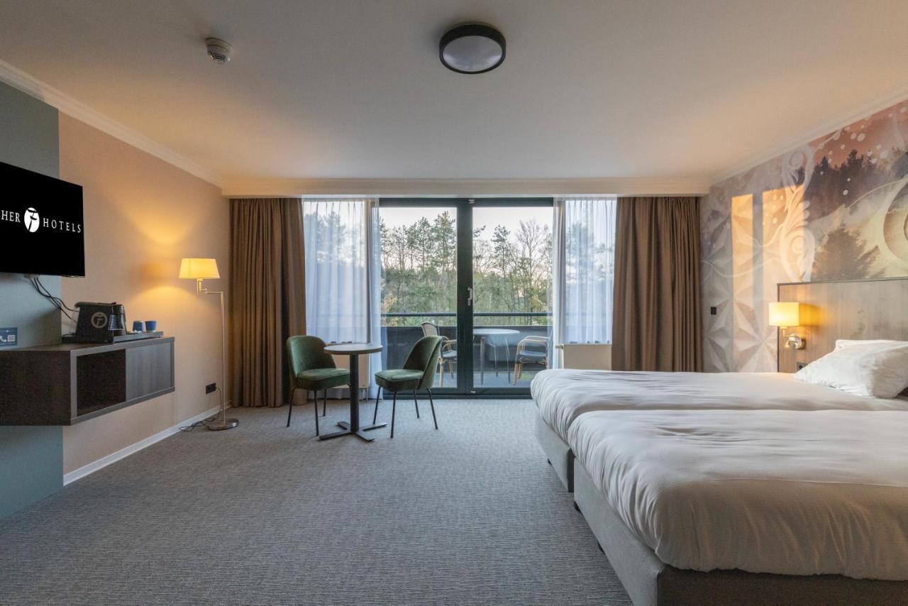 Fletcher Familiehotel De Hunzebergen Exloo Exteriör bild