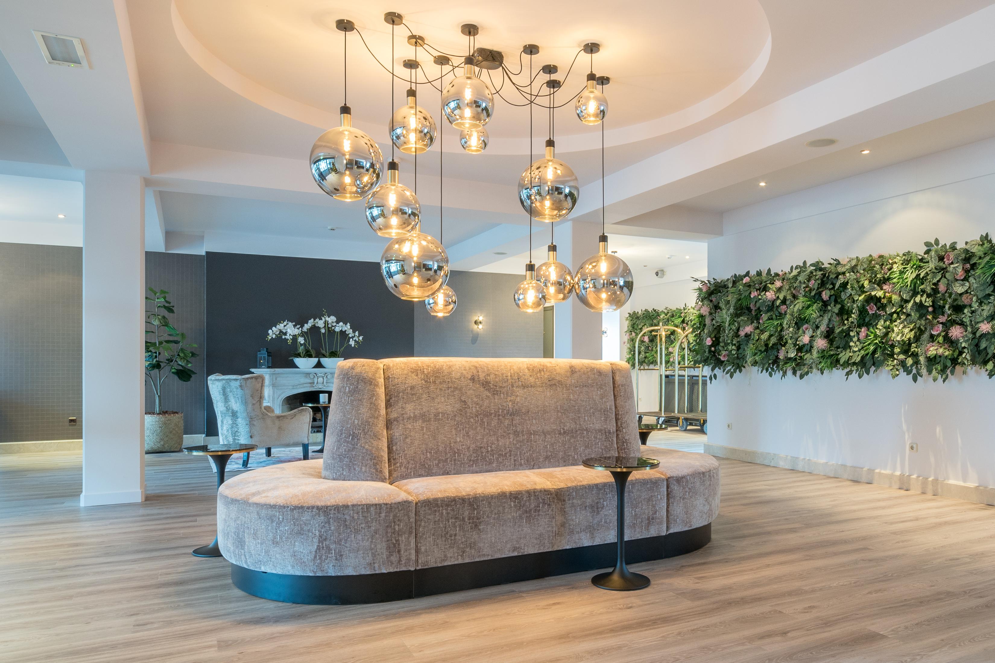 Fletcher Familiehotel De Hunzebergen Exloo Exteriör bild