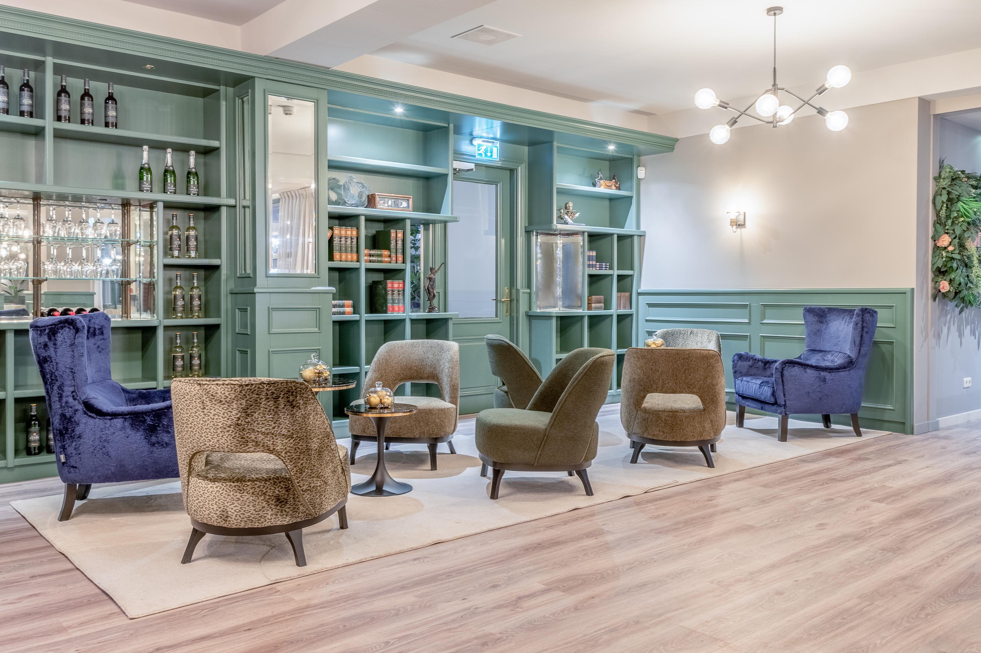 Fletcher Familiehotel De Hunzebergen Exloo Exteriör bild